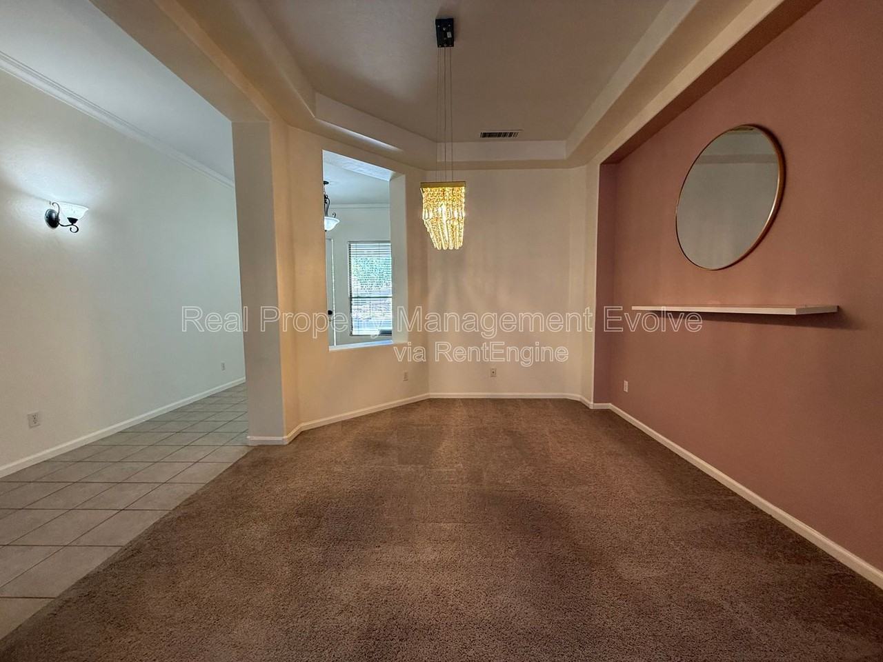 281 W Flamingo Dr - Photo 5 of 40