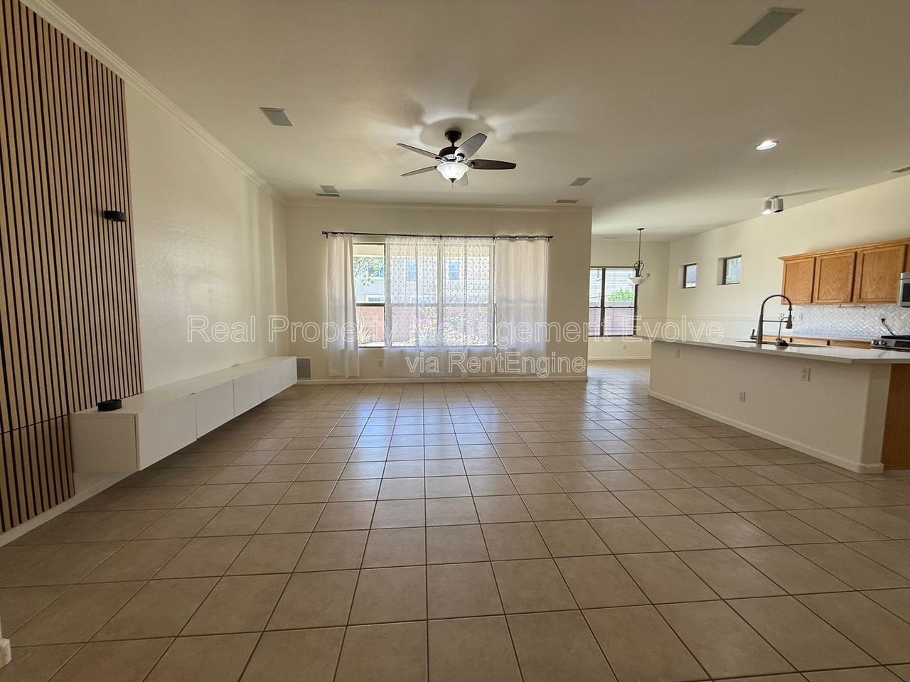 281 W Flamingo Dr - Photo 6 of 40