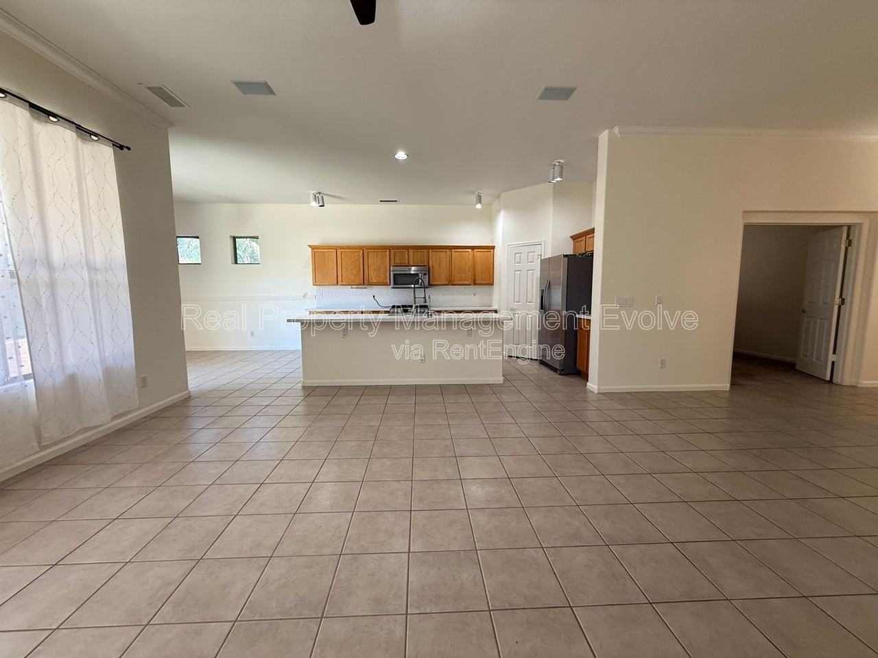 281 W Flamingo Dr - Photo 7 of 40