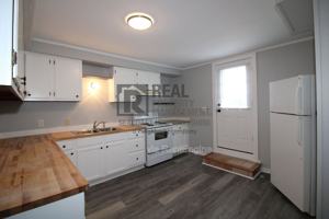 featured image of 27 Rochester St #B