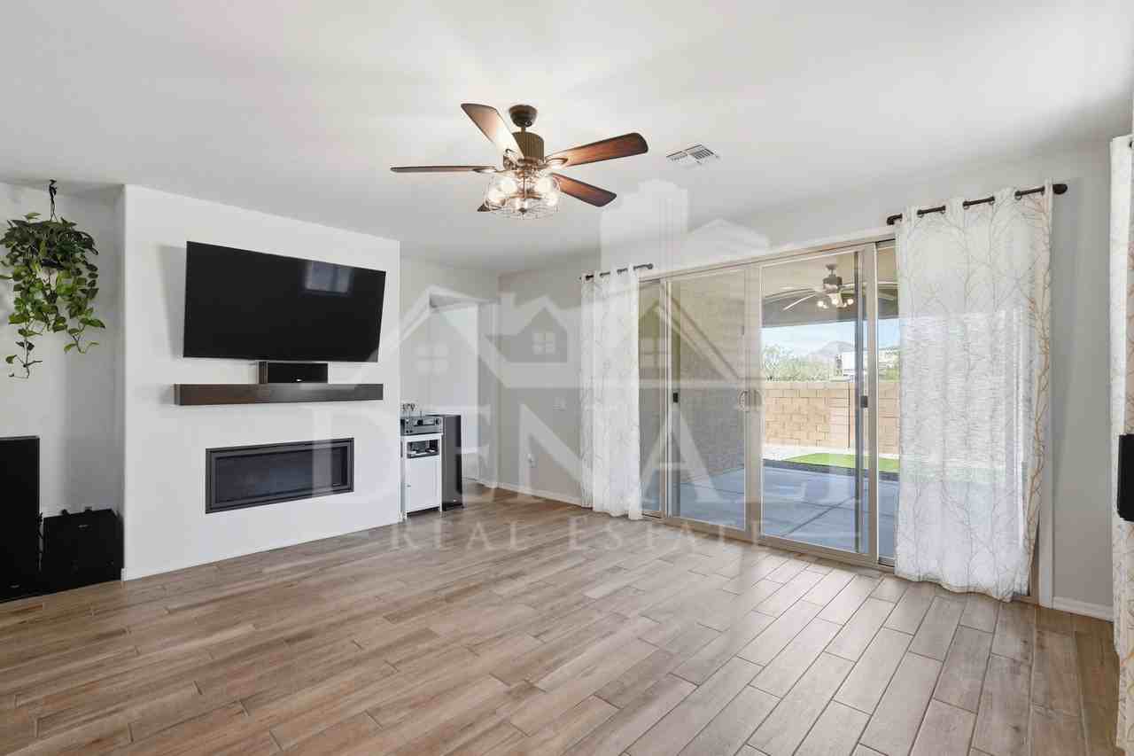 4220 S Macy Cir - Photo 4 of 40