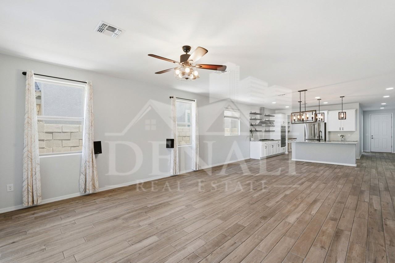 4220 S Macy Cir - Photo 7 of 40
