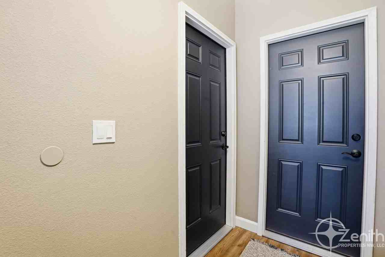 13902 Ne Piper Rd #B - Photo 4 of 18