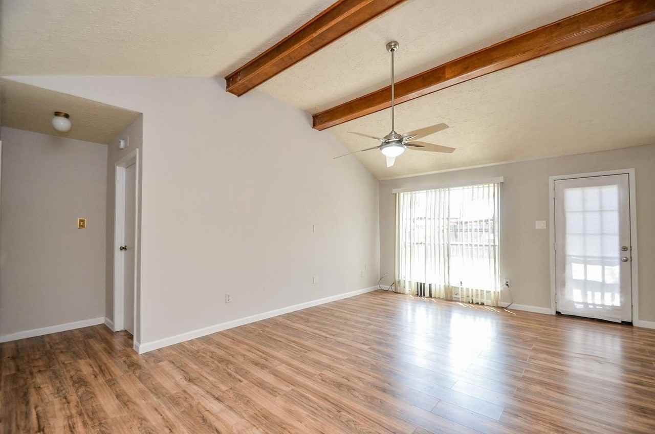 7623 Kite Hill Dr - Photo 4 of 28
