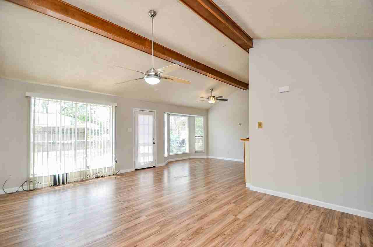 7623 Kite Hill Dr - Photo 5 of 28