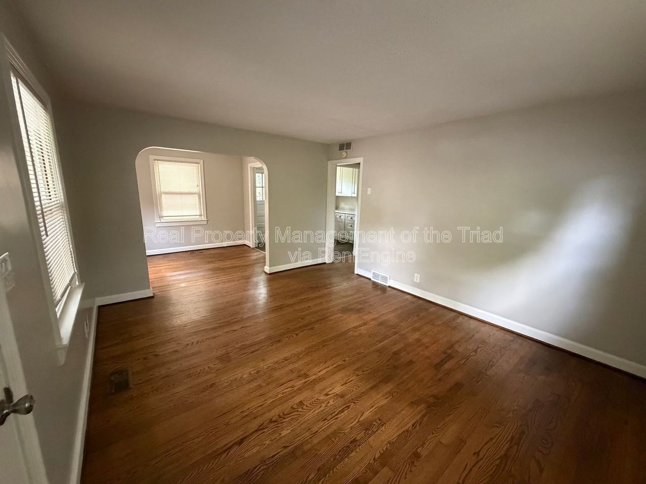 2331 W Cornwallis Dr - Photo 3 of 14