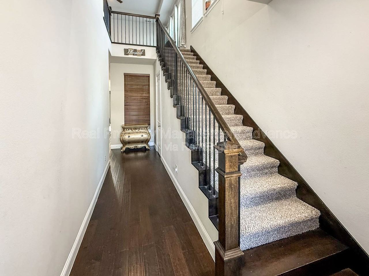 9209 Guadalupe St - Photo 7 of 22