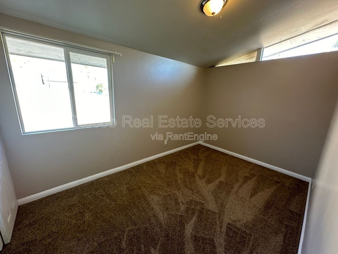 3002 Skipper St - Photo 5 of 15
