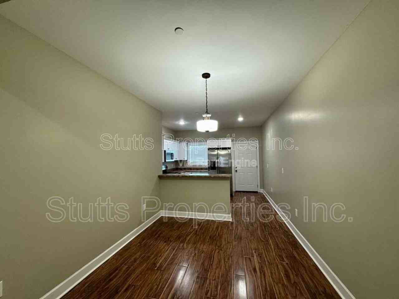 145 Bruin Pl #107 - Photo 4 of 11