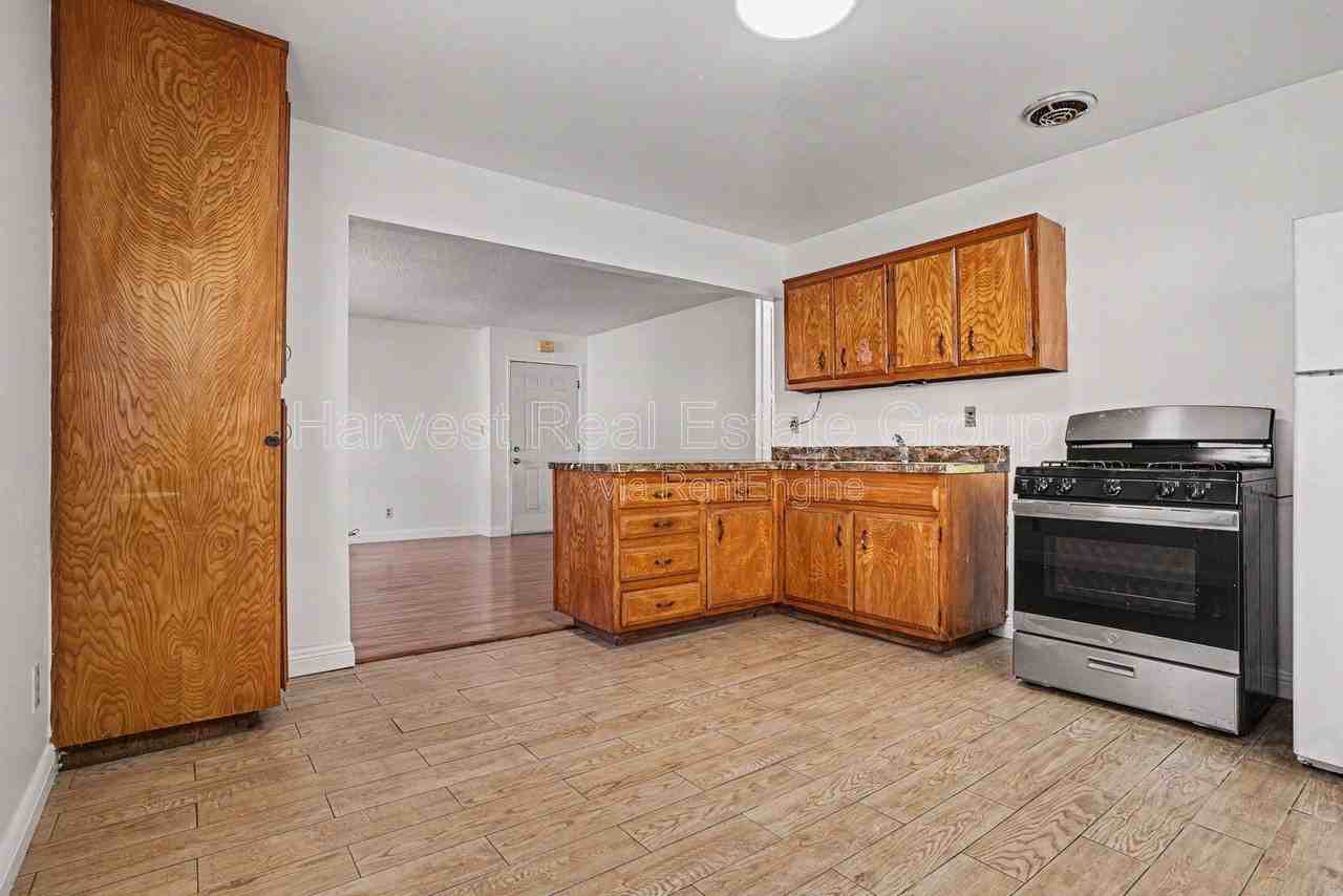 3043 Blossom St #1 - Photo 5 of 15