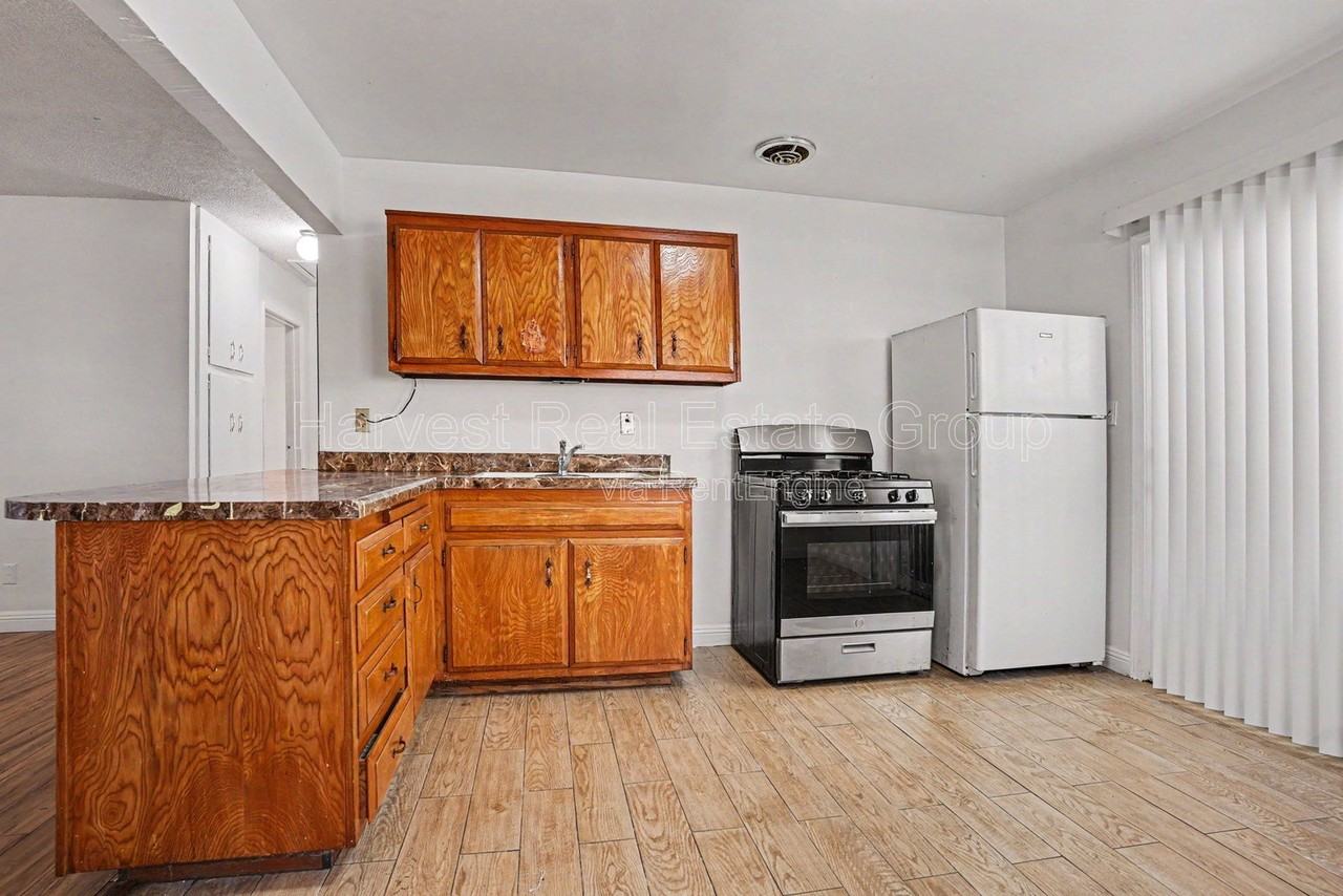 3043 Blossom St #1 - Photo 6 of 15