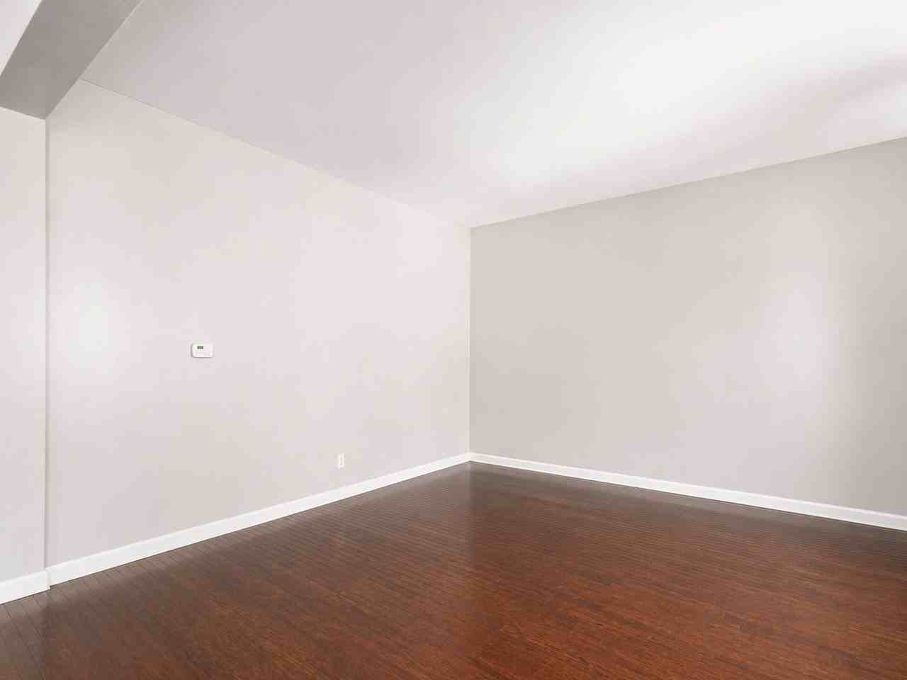 227 E Northwood Ave - Photo 3 of 37