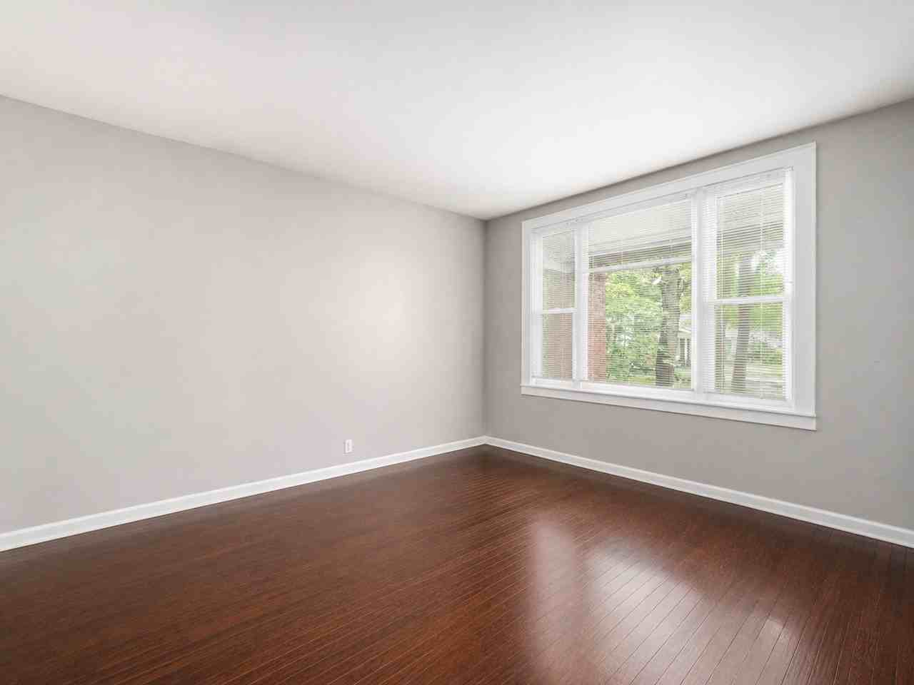 227 E Northwood Ave - Photo 4 of 37