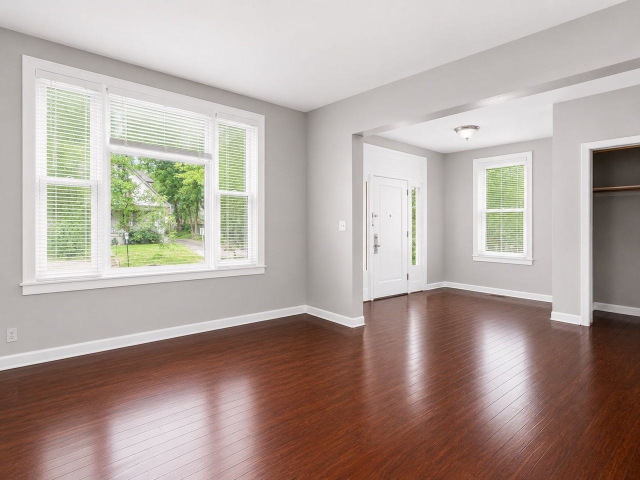 227 E Northwood Ave - Photo 5 of 37