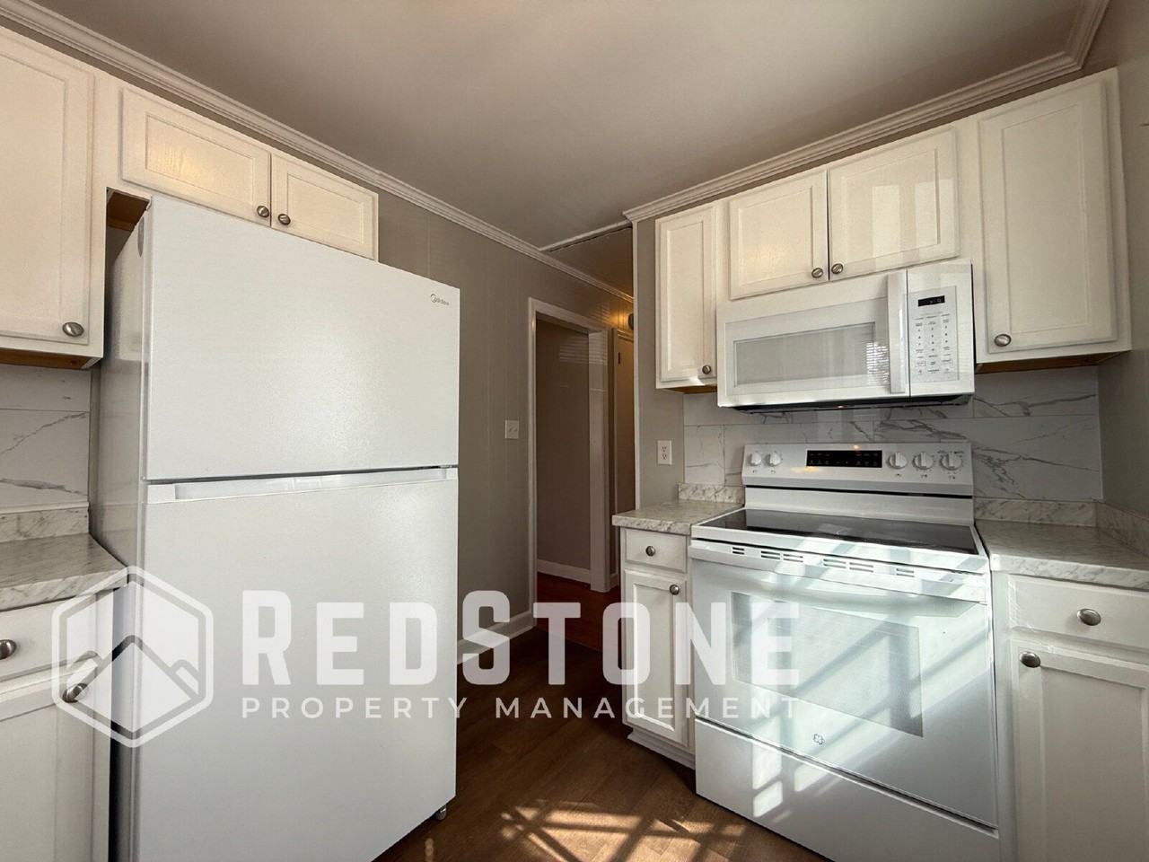 2120 Young St - Photo 3 of 14