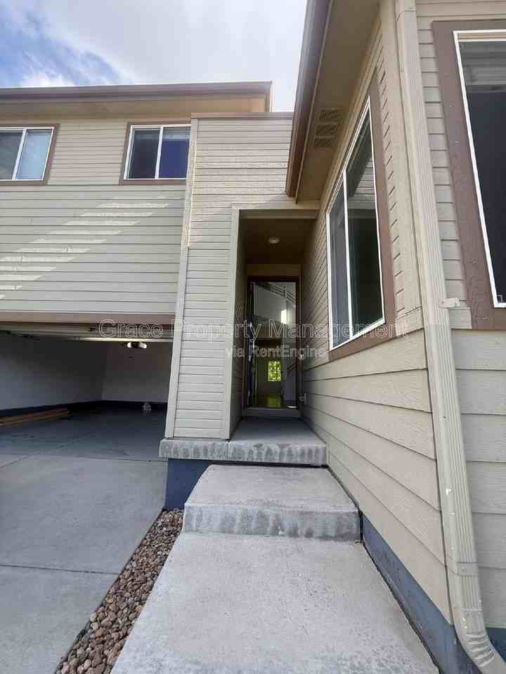 17508 E 111th Pl - Photo 2 of 33