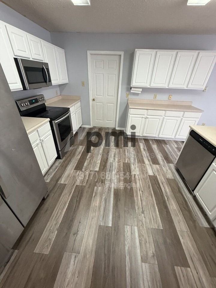 14229 Weeping Cherry Dr - Photo 7 of 50