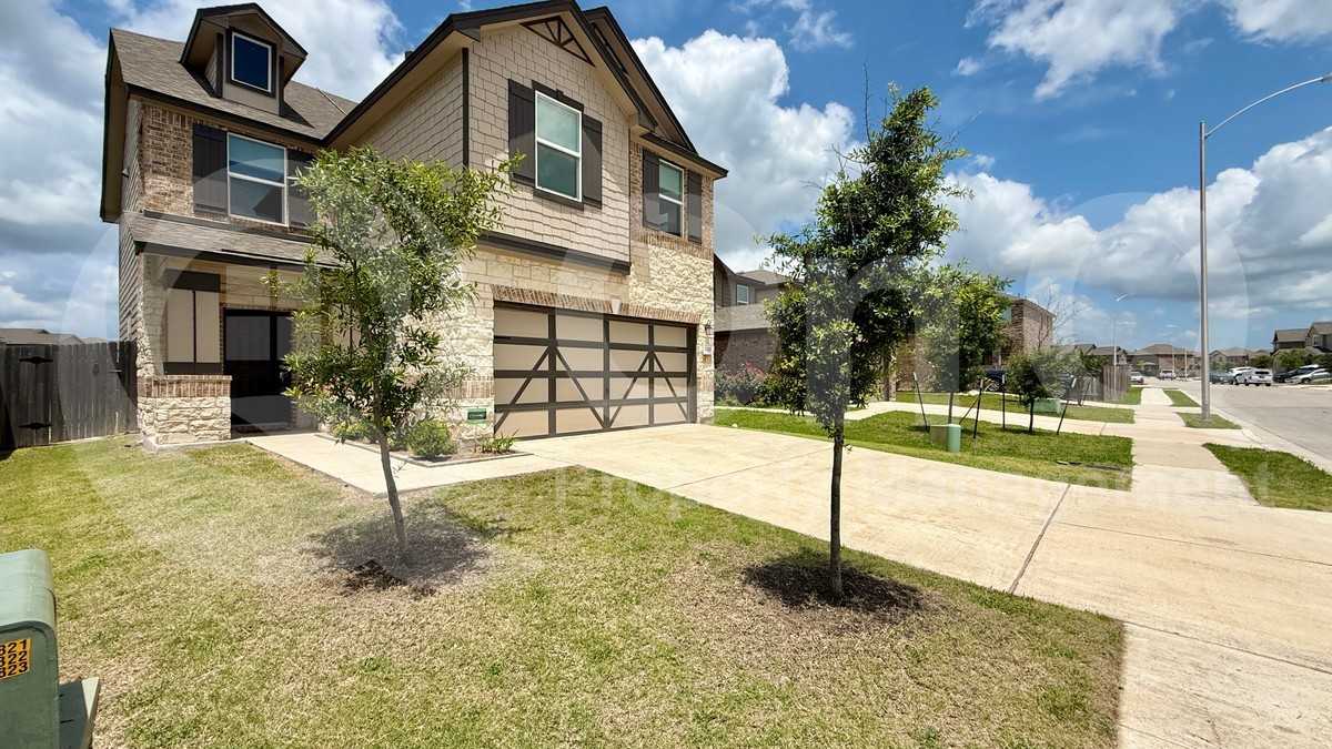 14220 James Buchanan St - Photo 3 of 34