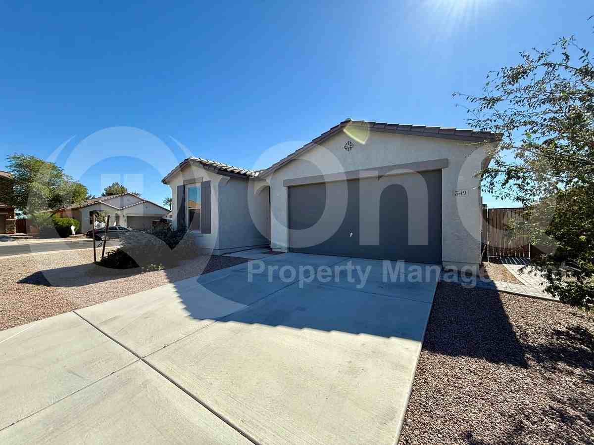 349 E Hawaii Dr - Photo 2 of 24