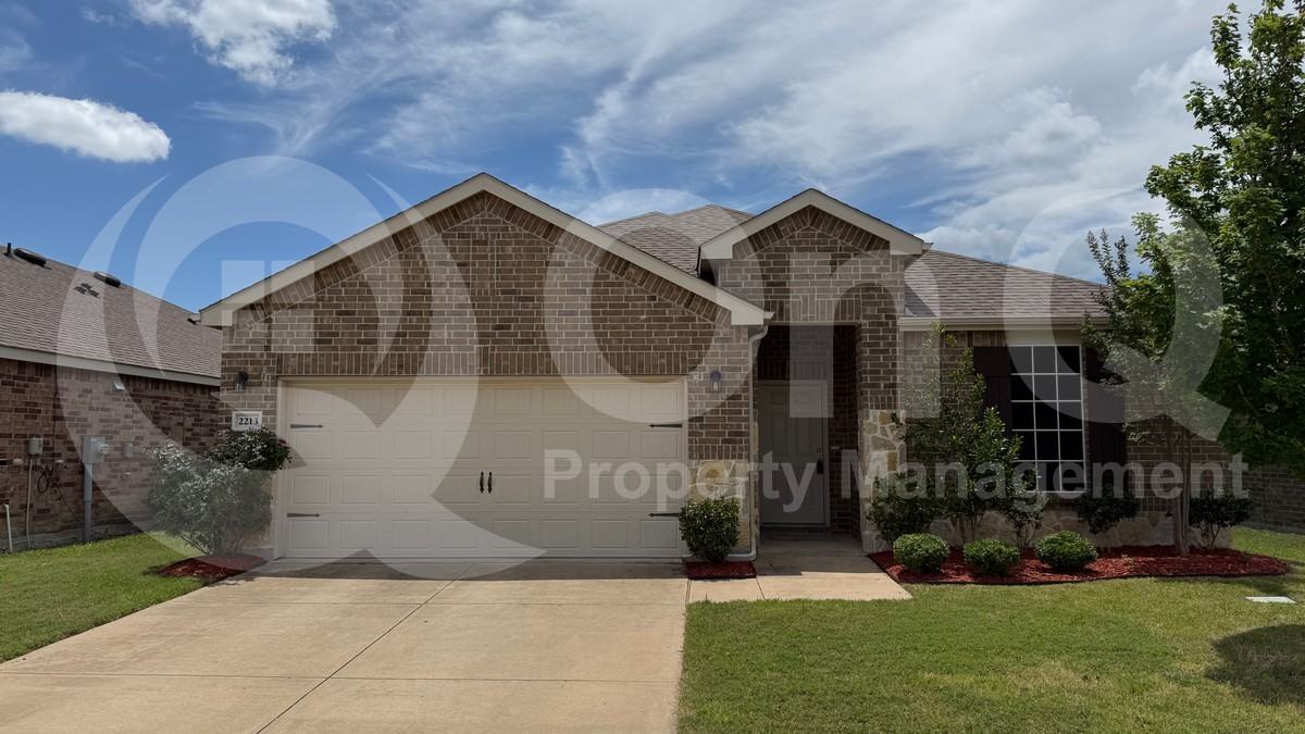 2213 Heaton - Photo 2 of 23