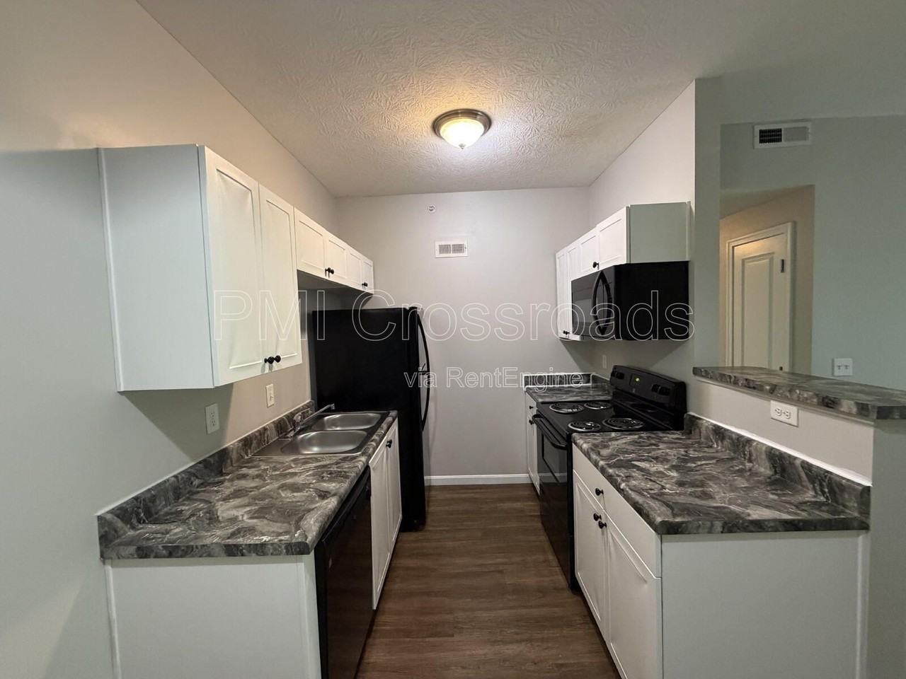 866 Taylor Station Rd #866-202 - Photo 4 of 13