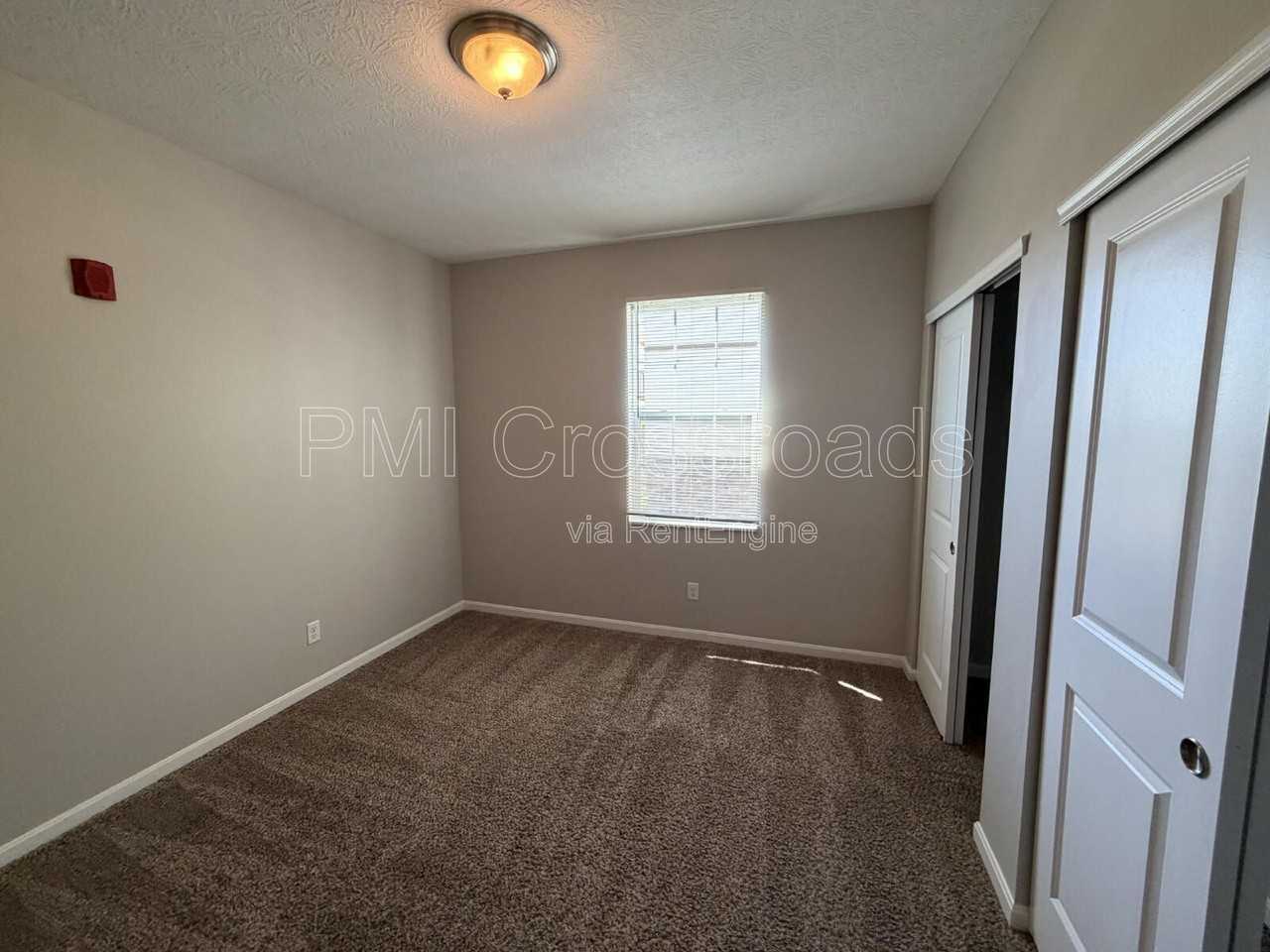 866 Taylor Station Rd #866-202 - Photo 7 of 13