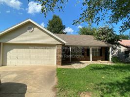 featured image of 3168 W Shale St