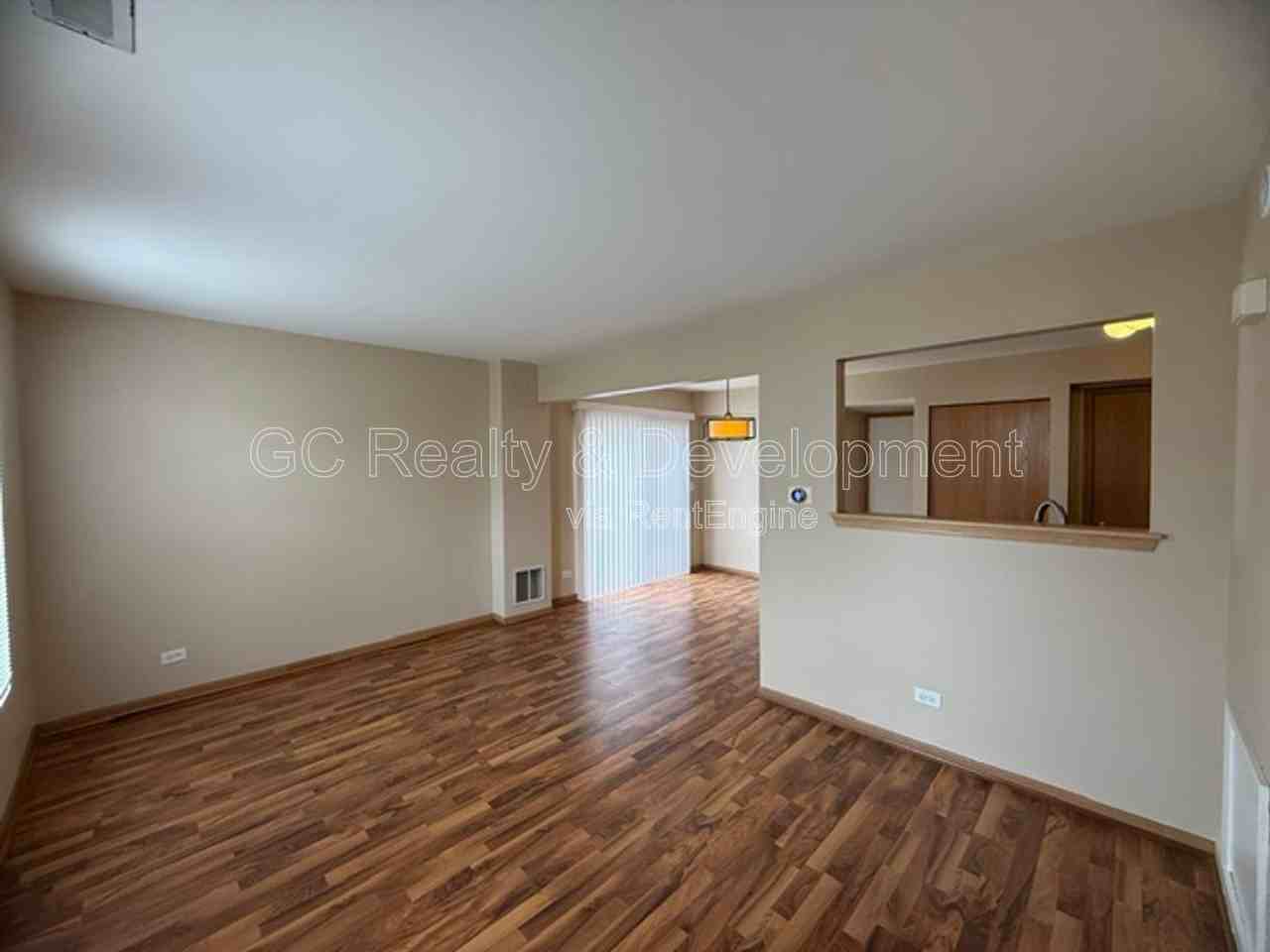 782 Symphony Dr - Photo 3 of 16