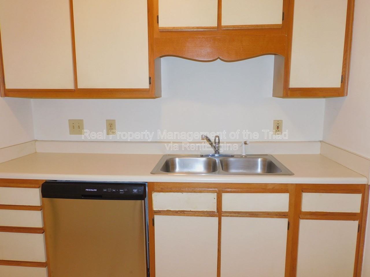 515 Mystic Dr #A - Photo 5 of 18
