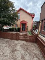 featured image of 233 N East St