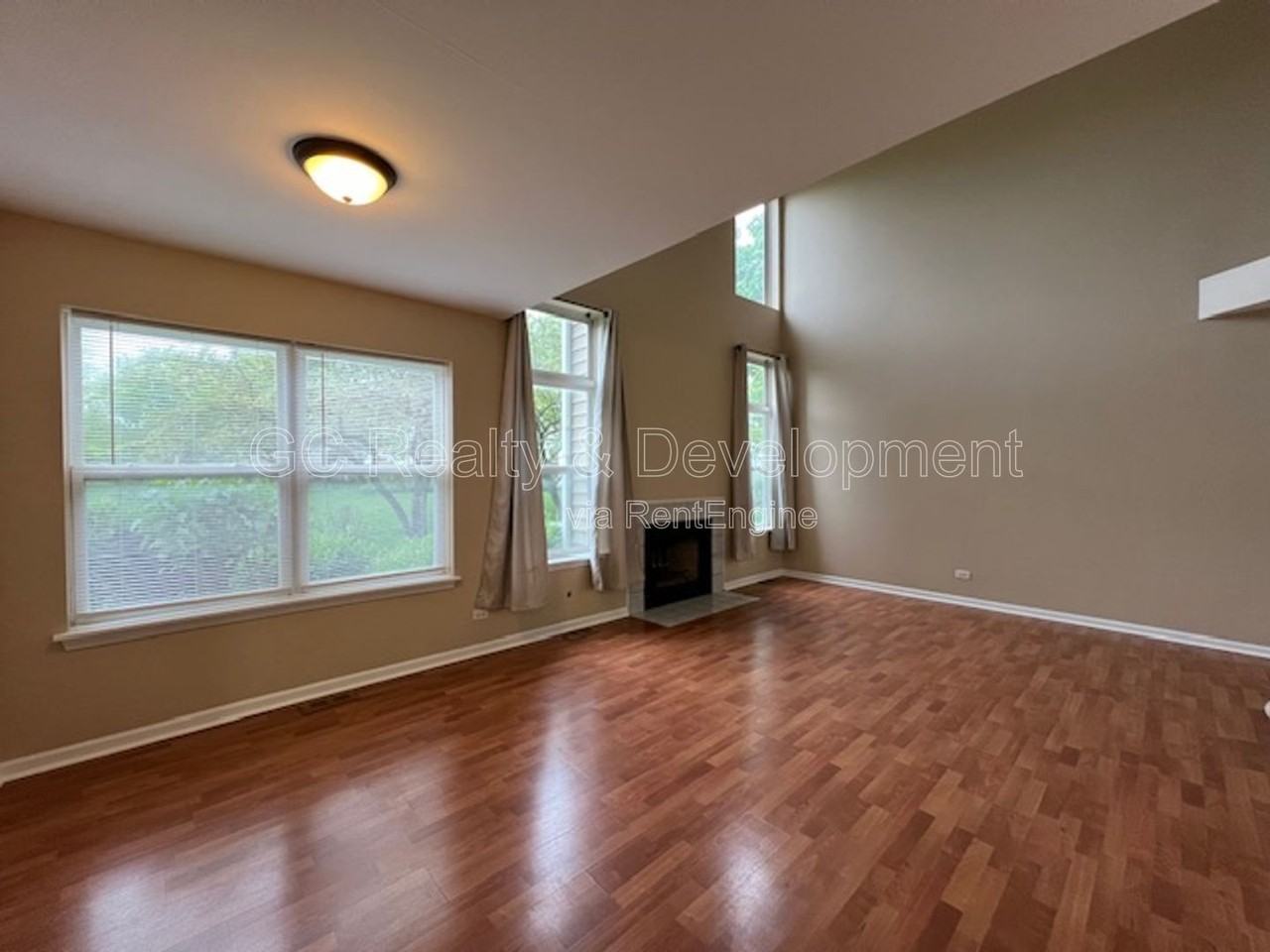 339 S Lancelot Ln - Photo 5 of 29