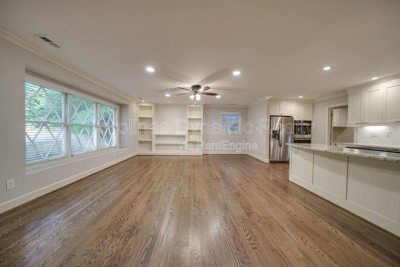 6700 Castlegate Dr - Photo 5 of 50