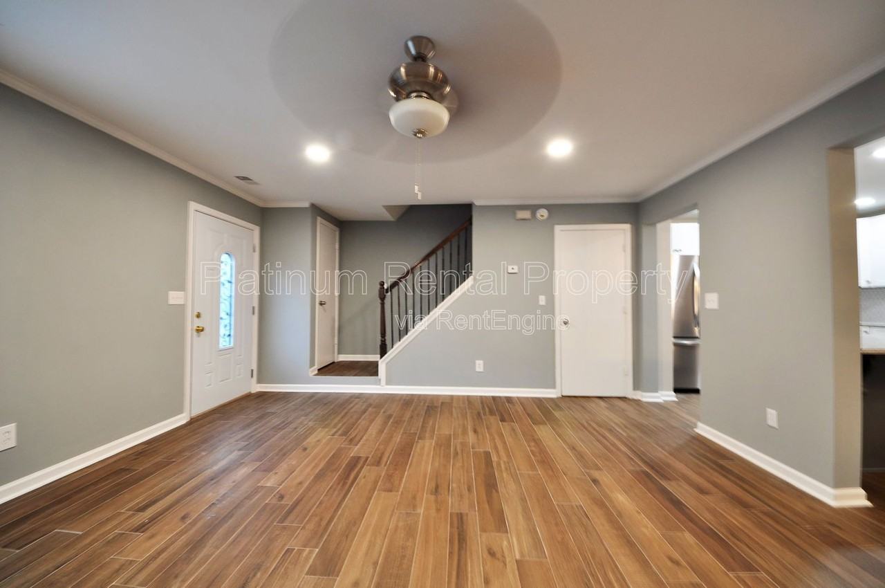 3572 Kennesaw Station Dr Nw - Photo 3 of 21