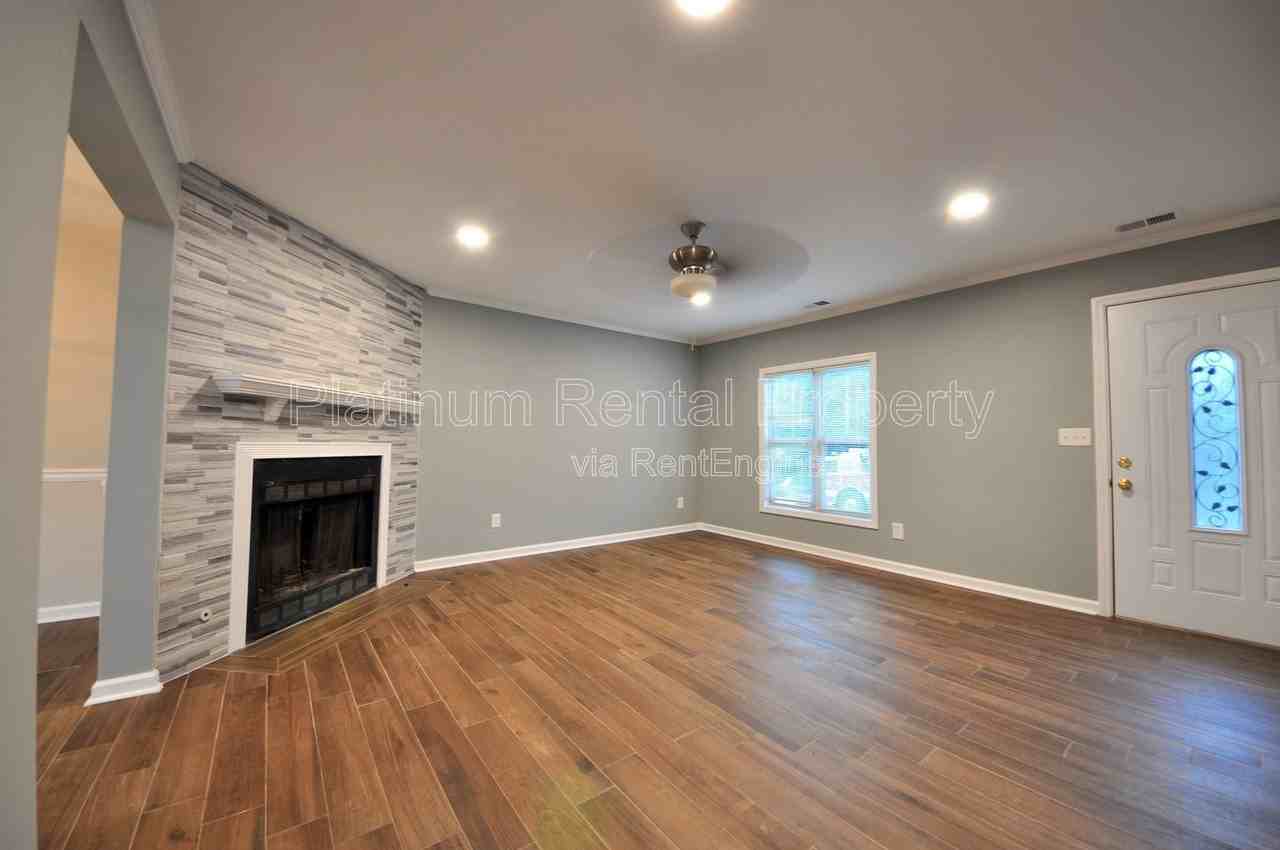 3572 Kennesaw Station Dr Nw - Photo 4 of 21