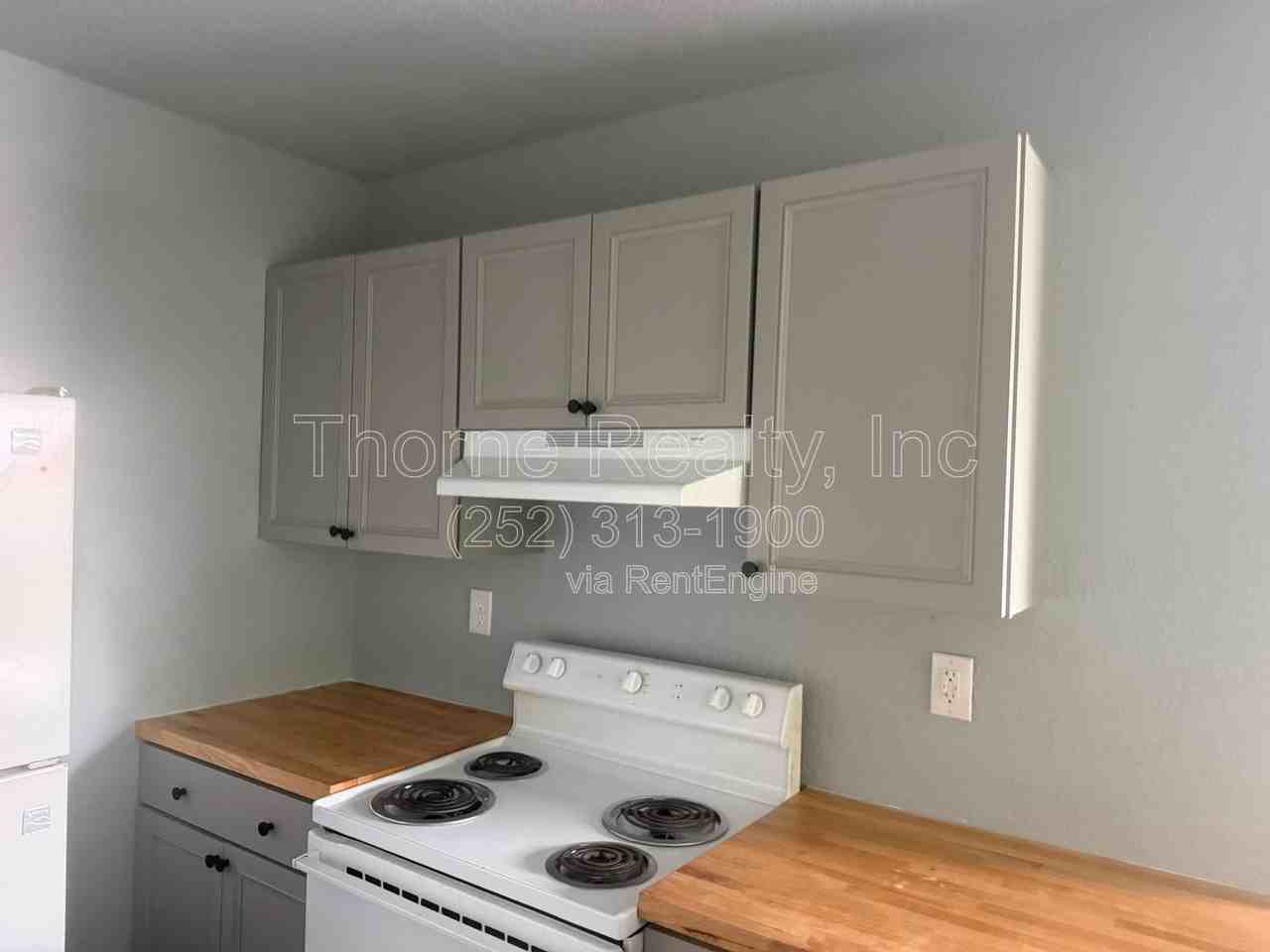 1125 E Grand Ave - Photo 5 of 8
