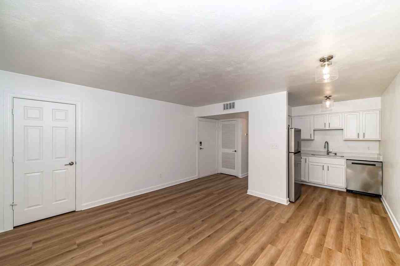 1024 Gill Ct #101 - Photo 6 of 20