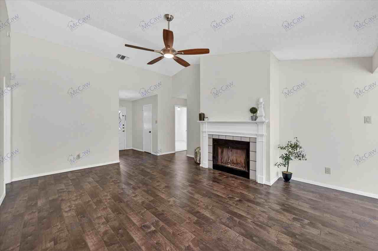529 Nightshade Dr - Photo 2 of 20