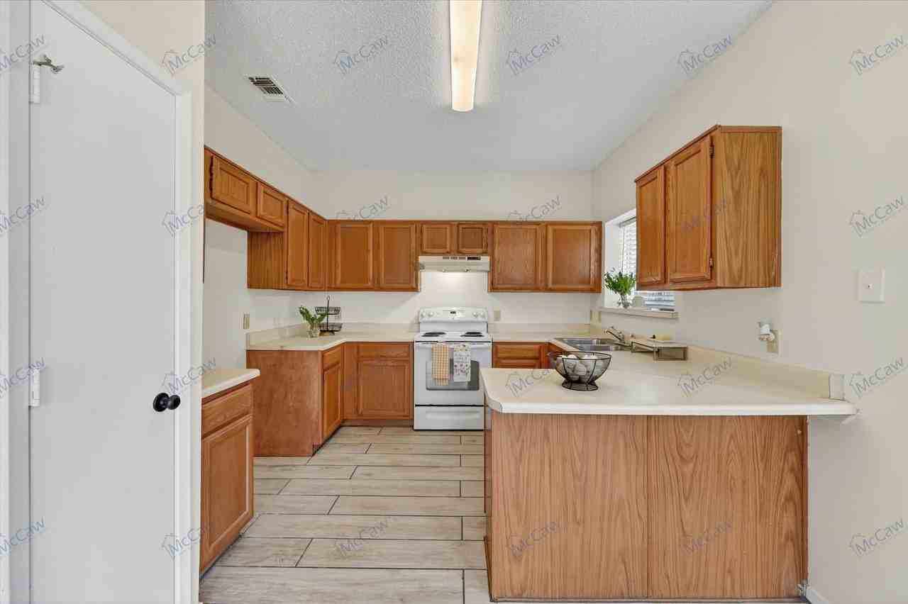 529 Nightshade Dr - Photo 5 of 20