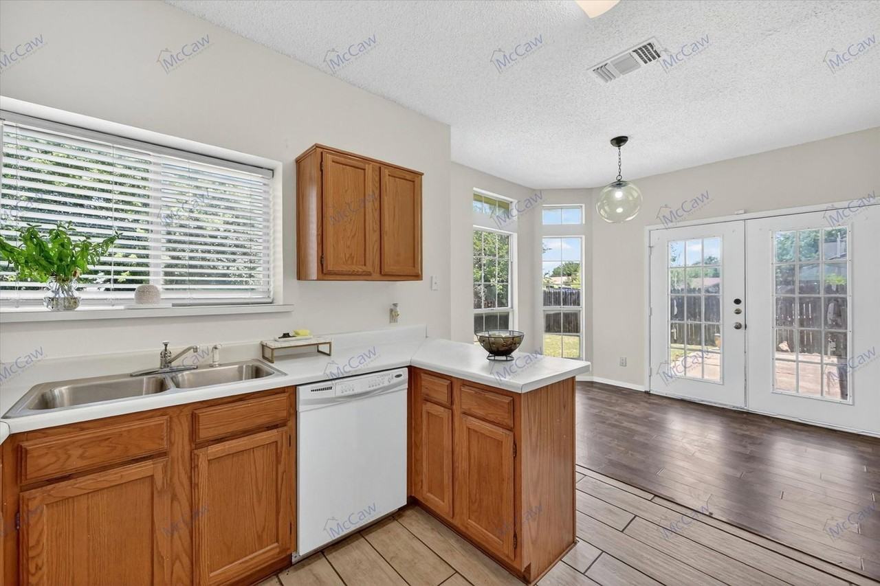 529 Nightshade Dr - Photo 6 of 20