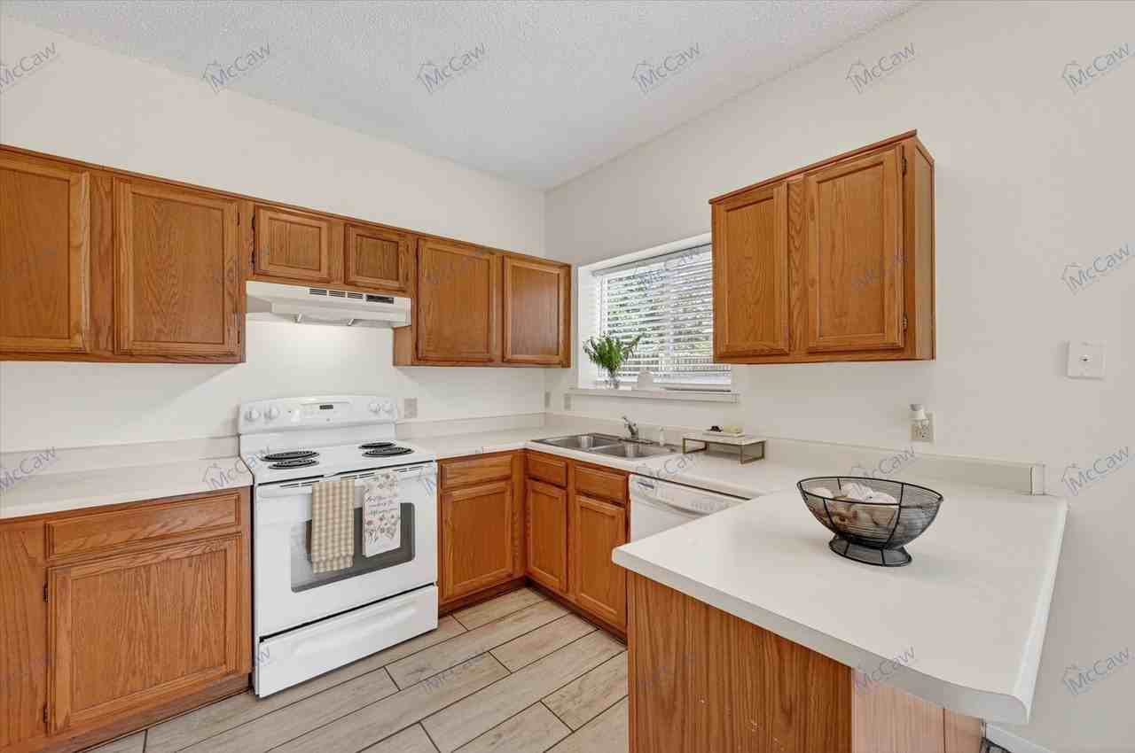 529 Nightshade Dr - Photo 7 of 20