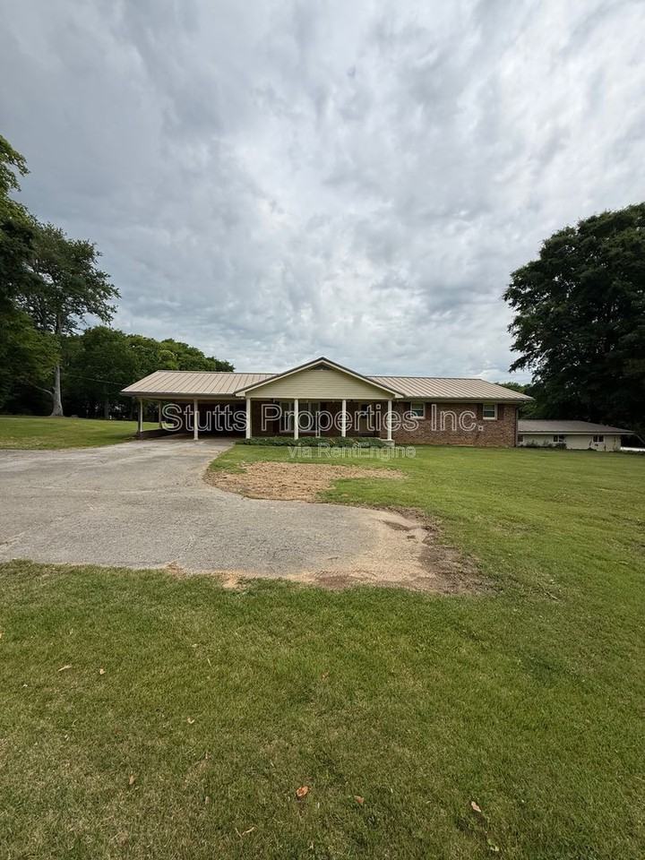 3575 County Road 154 - Photo 2 of 19