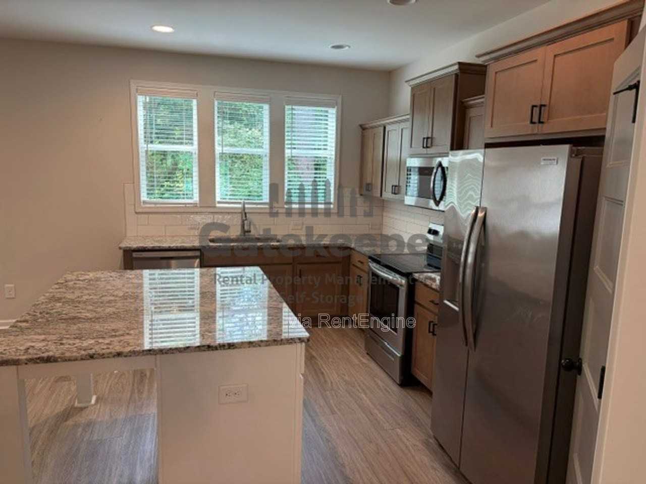 205 Valley View Dr - Photo 7 of 24