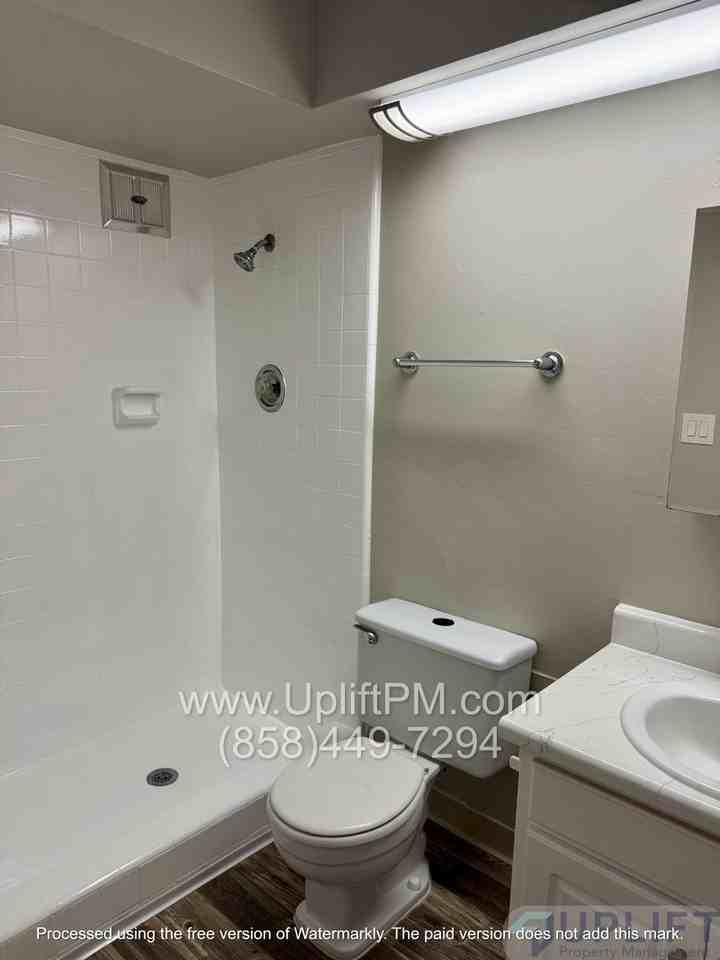 5737 College Ave #U - Photo 7 of 8