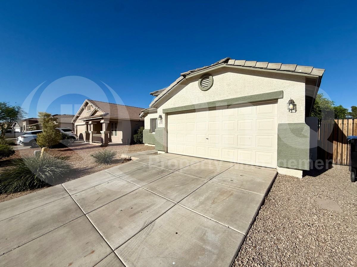 3425 S 95th Dr - Photo 2 of 21