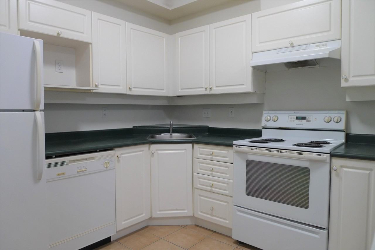 13780 76 Avenue #108 - Photo 3 of 20