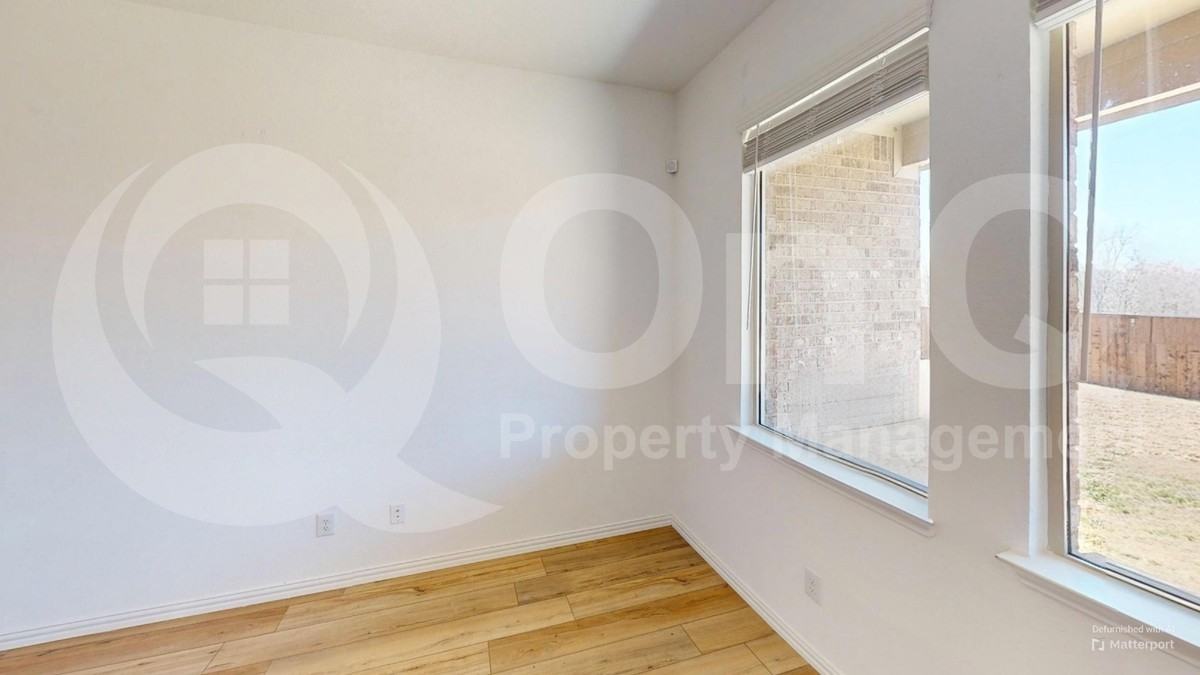 1108 Chip St - Photo 6 of 17