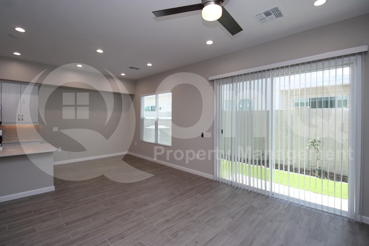 17042 N 50th Way - Photo 7 of 25
