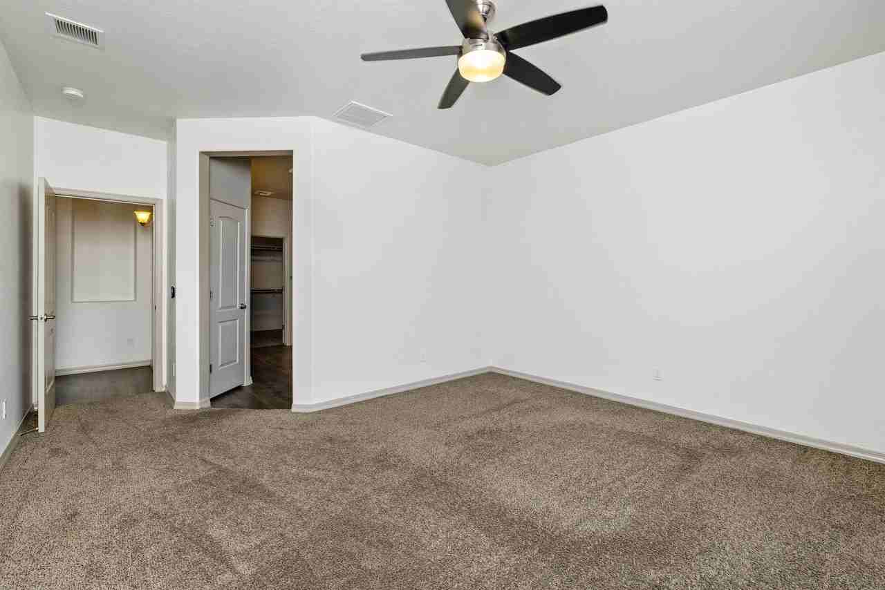 2547 Comet Loop - Photo 3 of 22