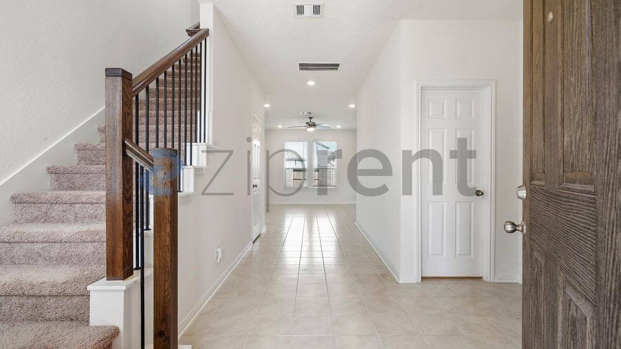 2845 Shimmer Edge Dr - Photo 4 of 28
