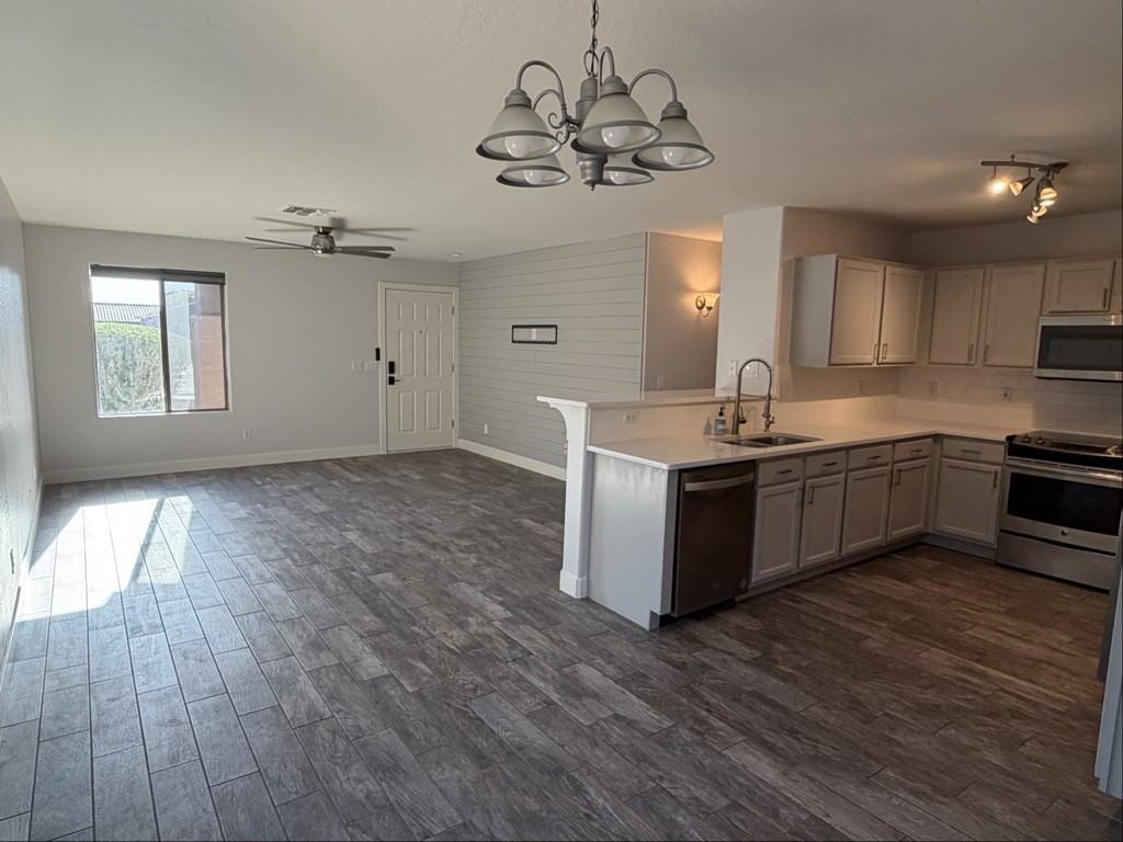 35295 N Aubrac Cir - Photo 3 of 24